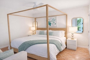 3 chambres, bureau, fer et planche à repasser, lit de bébé portatif