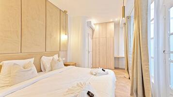 Apartamento | 1 quarto, espaço de trabalho para notebook