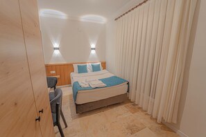 Economy Double or Twin Room | Desk, laptop workspace, free WiFi, bed sheets - Full Of Life (Nevşehir)