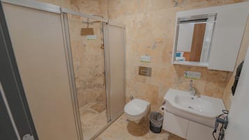 Economy-Doppel- oder -Zweibettzimmer | Badezimmer