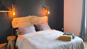 2 slaapkamers, een strijkplank/strijkijzer, wifi, beddengoed