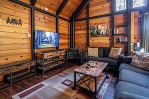 TV connectée, cheminée, baby-foot