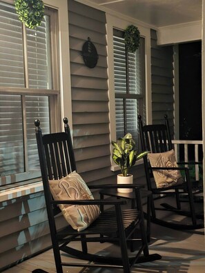 Terrace/patio - Downtown Riverside Lighthouse (New Bern)