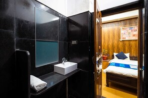 Deluxe Double Room | Free WiFi - Hotel The Vintage Villa Jaisalmer (Jaisalmer)
