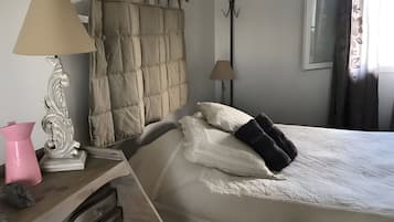 2 chambres, fer et planche Ă  repasser, Wi-Fi, draps fournis