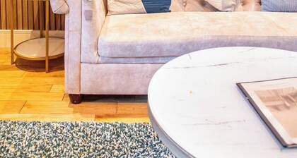 Spacious 4-Bedroom House Near Tourist Attractions