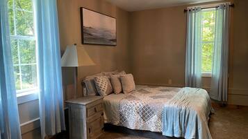 7 bedrooms, iron/ironing board, free WiFi, bed sheets