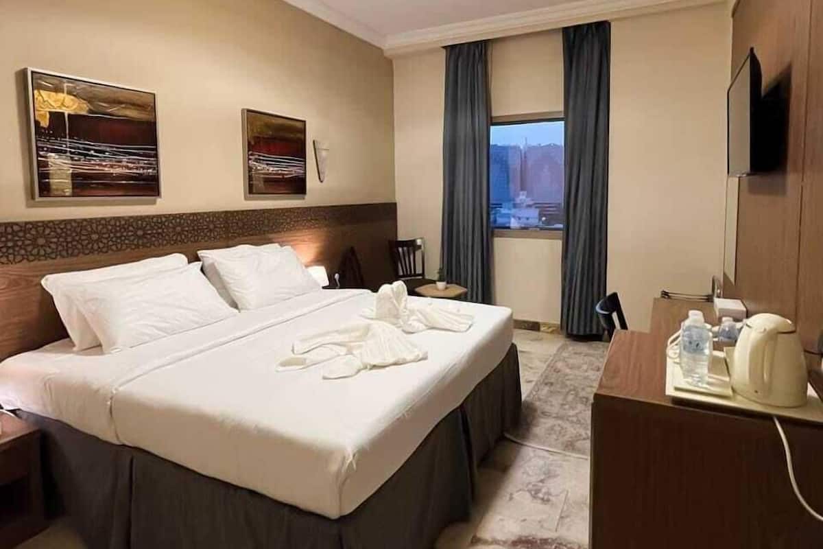 Desk, free WiFi, bed sheets