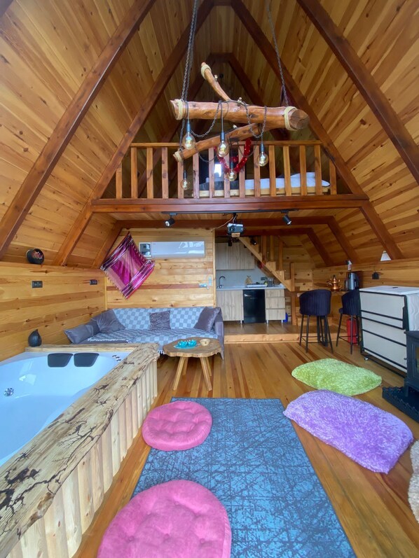 المنشأة من الداخل