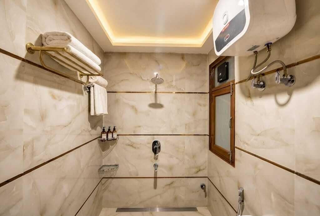 Photo - Mayur Hotel