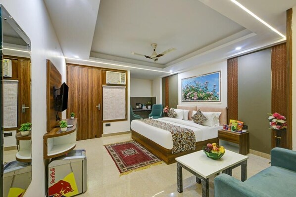 Deluxe Double Room, City View | Premium bedding, pillowtop beds, desk, laptop workspace