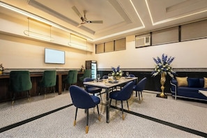 Restaurant - Hotel Dream World (New Delhi)