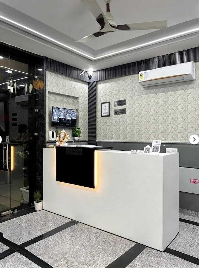 Photo - Mayur Hotel