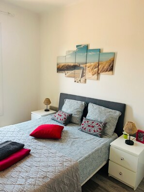 2 soverom, strykejern/-brett, wi-fi og sengetøy