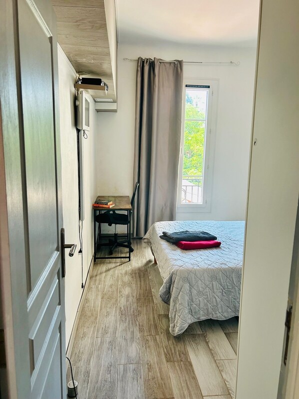 2 Schlafzimmer, Bügeleisen/Bügelbrett, WLAN, Bettwäsche