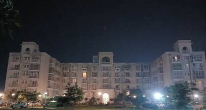Vishraam:Studio flat_ Fully loaded in posh Society