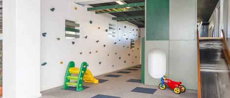 Apartment | Children's area