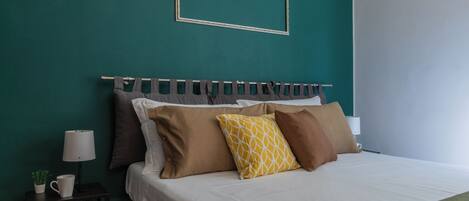 Apartment, 1 Bedroom | Iron/ironing board, free WiFi