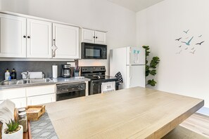 Apartment (1 Bedroom) | Interior