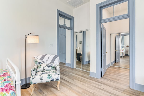 Apartment (1 Bedroom) | Interior