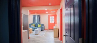 Stylish 3BR Getaway • Near Downtown & Restaurants