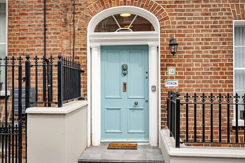 The Ivy House on Clarendon