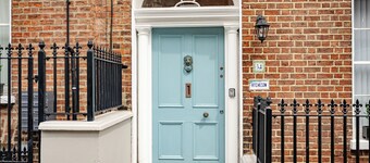 The Ivy House on Clarendon