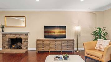 House | 3 bedrooms, Internet