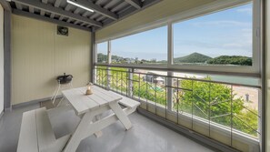 Basic Room, 1 Bedroom (Violin (BBQ))