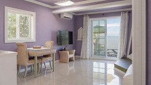 Camera Basic, 1 camera da letto (Timpani (Ocean View, Jacuzzi, BBQ)) | 1 camera, Wi-Fi gratuito
