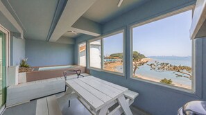 Basic Room, 1 Bedroom (Tuba (Ocean View, Jacuzzi, BBQ)) | 1 bedroom, free WiFi - Daebudo Aladdin Pension (Ansan)