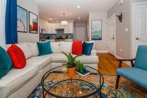 Unclassified image, 4 of 31, button - Charming Boston Home | Near T (Boston)