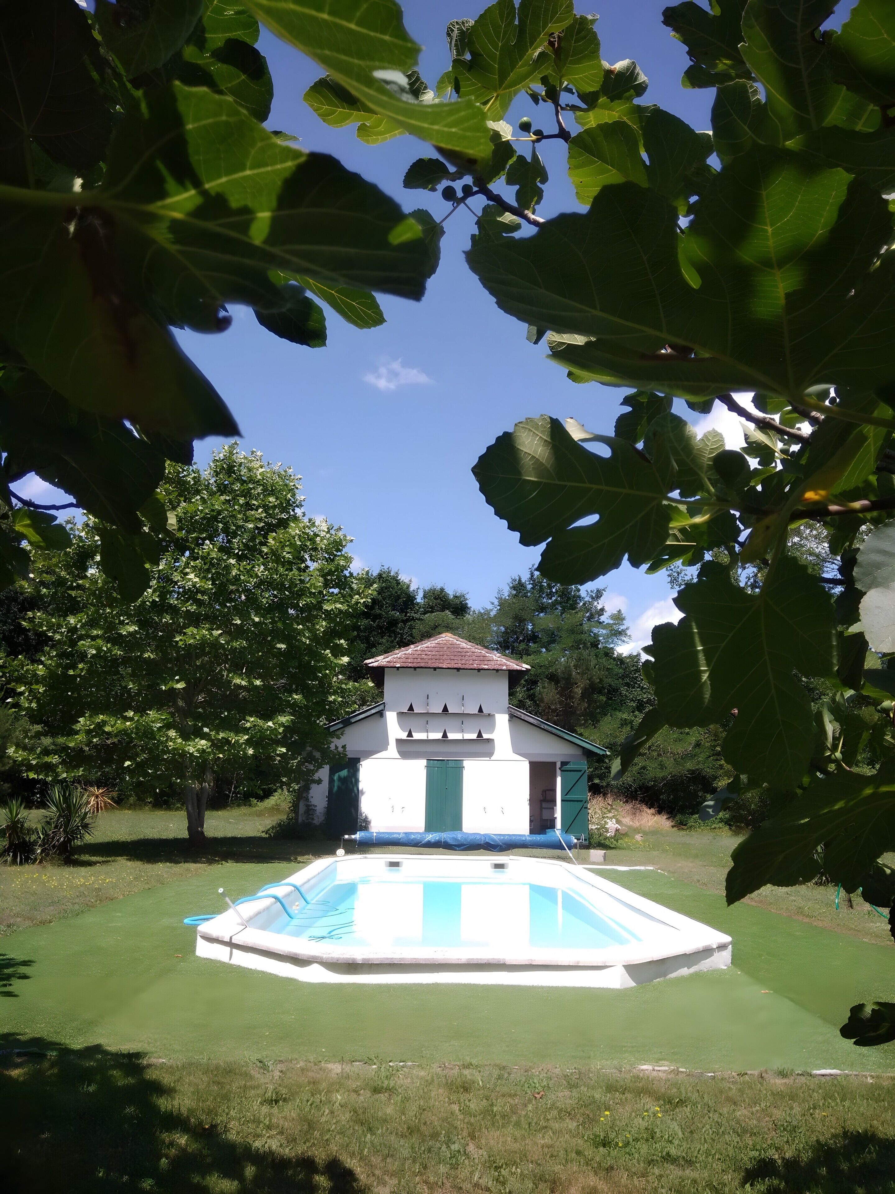 Holiday Home 'Gîte 5 to 6 People, Shared Pool, Beaches Nearby' with Pool