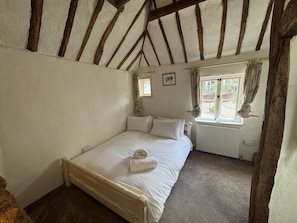 House | 1 bedroom - The Snug - From 130 Per Night (Henley-on-Thames)