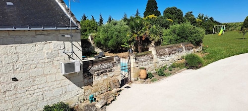 Authentic 2-bedroom gite ideally located for visiting Anjou with the family.