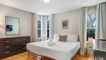 4 habitaciones, escritorio, tabla de planchar con plancha y wifi gratis