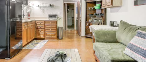 House (1 Bedroom) | Interior