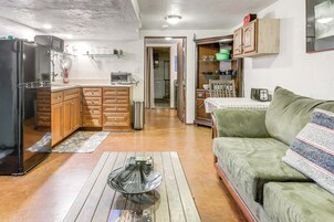 House (1 Bedroom) | Interior