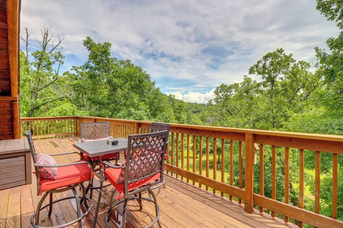 3,000 Sq Ft + Game Room: Ozarks Serenity Cabin!
