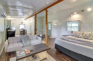 Apartment (0 Bedroom) | Front of property