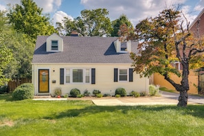 House (3 Bedrooms) | Front of property