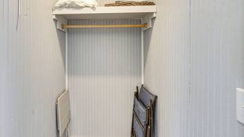 Apartment (0 Bedroom) | Interior