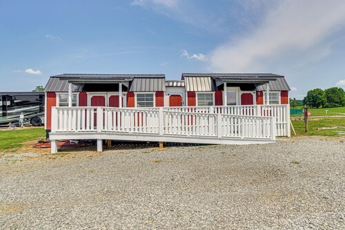 5 Mi to Dtwn Sweetwater: Studio w/ Serene Views