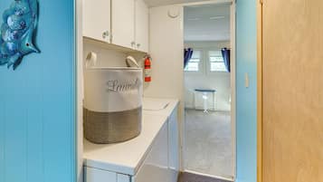 Cottage (2 Bedrooms) | Interior
