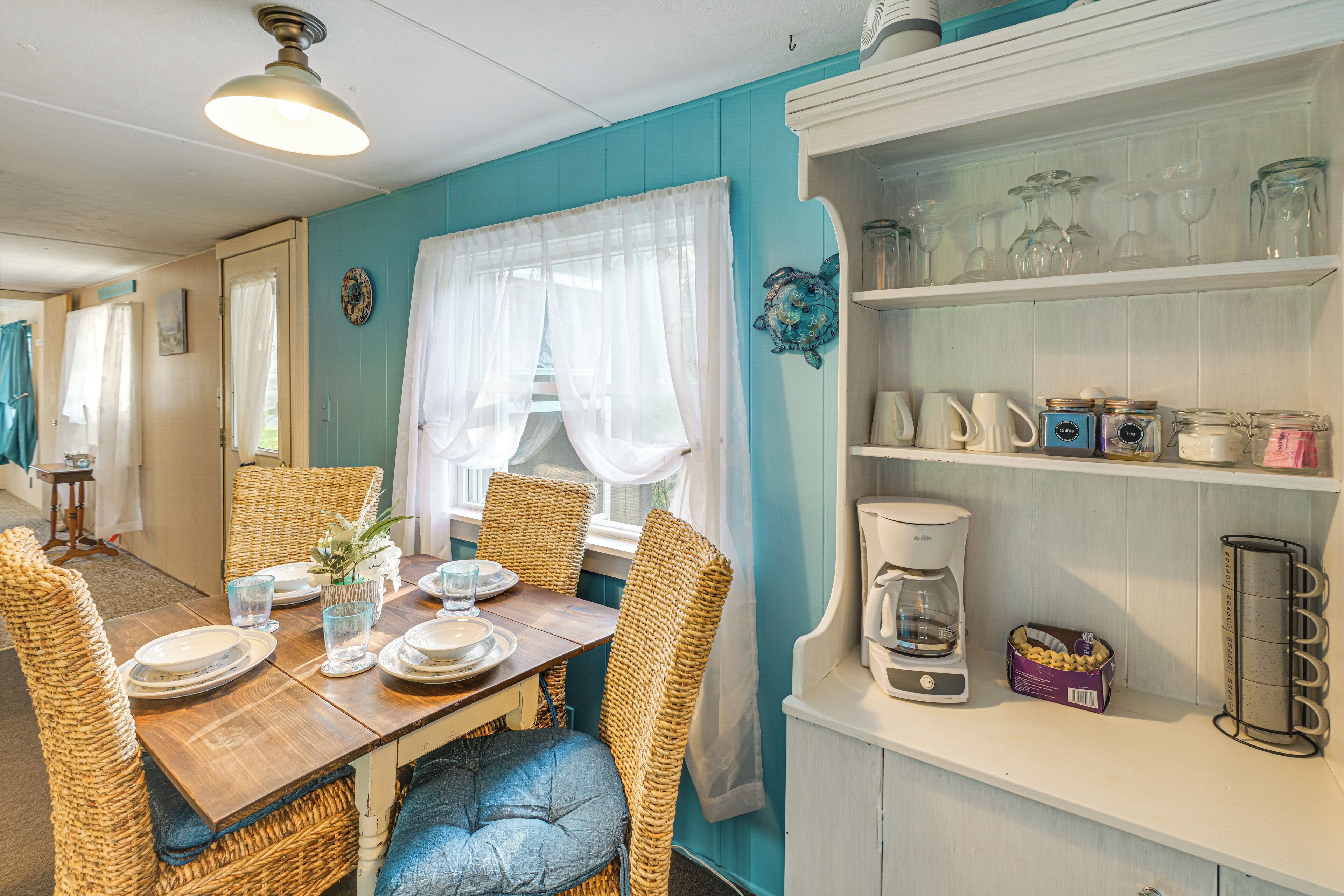 المنشأة من الداخ ل