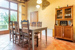 Dining - Holiday Home 'Le Crévy - Pavilion - 12 Pers' with Private Terrace, Private Garden and Wi-Fi (Val d'Oust)