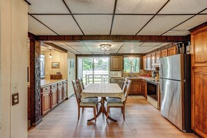 Cottage (2 Bedrooms) | Interior