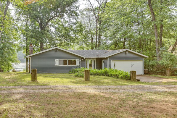 Cottage (2 Bedrooms) | Interior