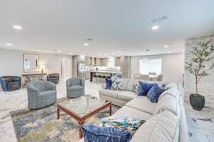 House (3 Bedrooms) | Front of property