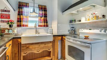 Rumah (2 Bedrooms) | Interior